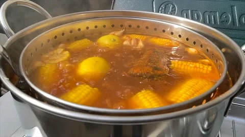 Crowfish in a cooking pot 4k Video stock 154603146
