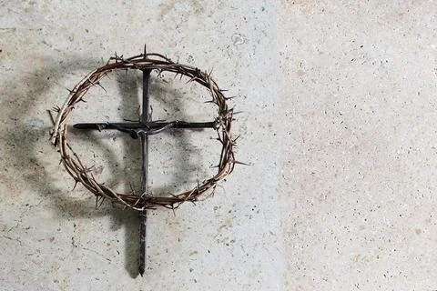 Crown of Thorns on Cross Foto stock