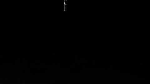 Crucifix falling on black background Vidéo 39636094