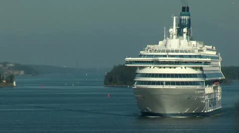 Cruise on the liner Stock Footage 8927564