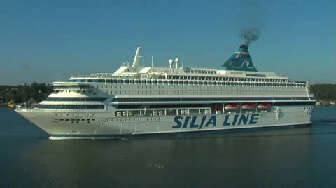 Cruise on the liner Stock-Footage 8927579