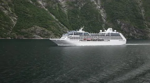 Cruise sailing Stock Footage 11624942