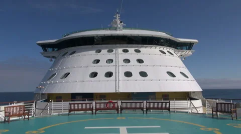 Cruise ship captain bridge - view from the airstrip, bow Video stock 39977286