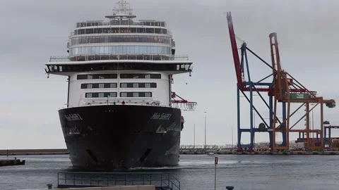 Cruise ship docking Stock Footage 248239399