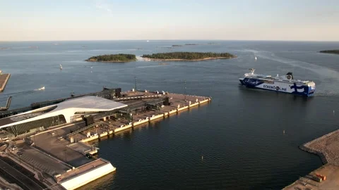 Cruise Ship Docking Timelapse by Drone 스톡 동영상 167209595