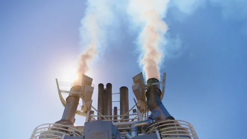 Cruise Ship Engine Emissions Released Under a Beautiful Clear Sky 库存影片 313156492