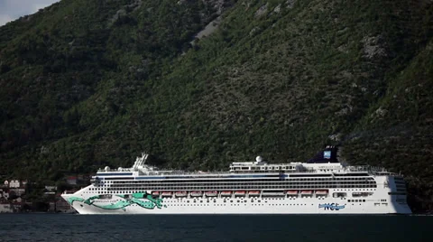 Cruise ship Stockbeeldmateriaal 38296170