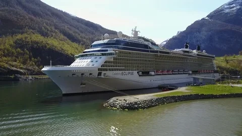 A Cruise Ship Vídeo Stock 76214532