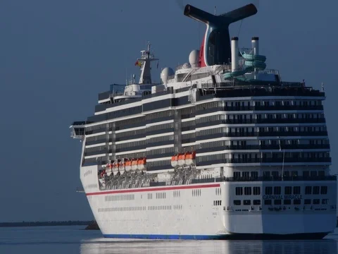 Cruise ship Stock Footage 77111587