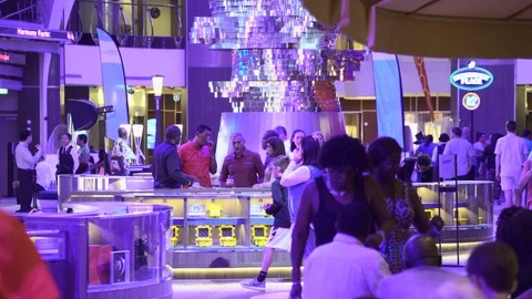 Cruise ship interior. Promenade deck, boarding walk - Harmony of the Seas Vidéo 90449664