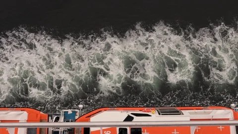 Cruise ship looking down at ship wake 스톡 동영상 128613214