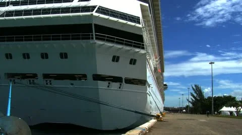 Cruise ship in Port Stock Footage 12404533