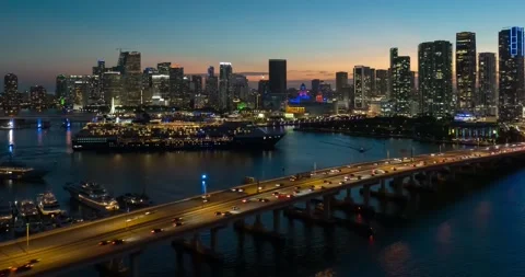 Cruise ship timelapse Vídeos de archivo 168933681