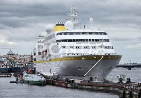 Cruise vessel Stock Photos