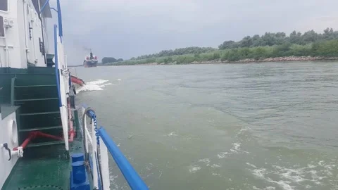 Cruising on Danube by Large Ship. Vídeo Stock 138300457