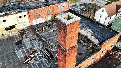 Crumbling - Syracuse, NY Photos