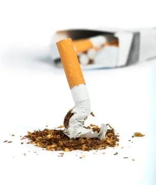 Crumpled cigarette Foto stock