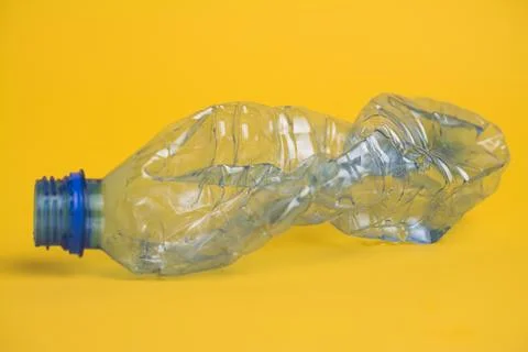 Crumpled plastic bottle Foto stock