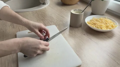Crushing Garlic With Knife For Easy Peeling Preparing Ingredients Cooking Vidéo 336448858