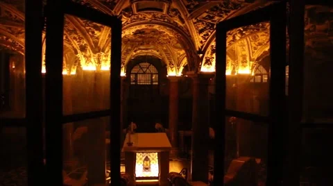 Crypt inside Dome in Milan Vidéo 40666001