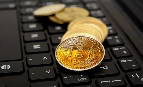 Cryptocurrency Bitcoin Stack on Keyboard closeup Foto stock