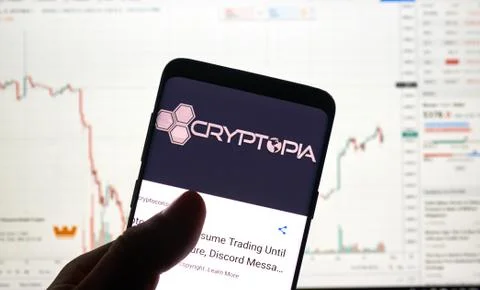 Cryptopia cryptocurrency exchange logo Stockfoto's