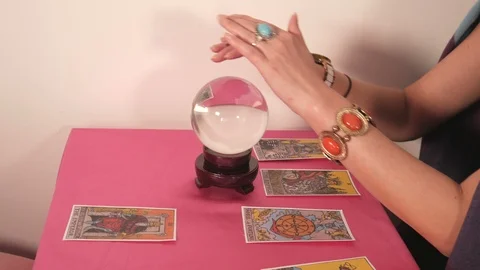 Crystal ball reader 스톡 동영상 115827621