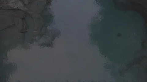 Crystal Blue River 4k Video stock 124568538