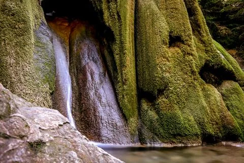 Crystal Clear Alpine Stream Foto stock