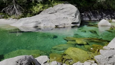 Crystal clear emerald green water Stock Footage 278285332