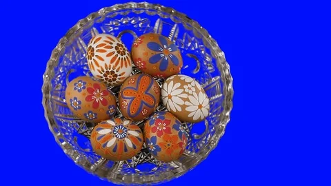 A crystal vase with Easter eggs rotates around its axis. PNG+Alpha 動画素材 74171637