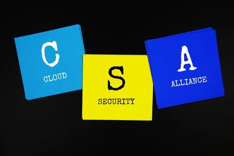 CSA - Cloud Security Alliance acronym text on sticky note on black background Foto stock
