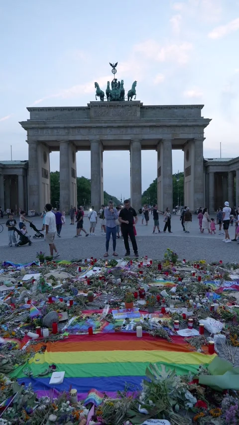 CSD Attack Memorial Sign and Floral Tribute at Brandenburg Gate - July 30, 2026 Stock Footage 340924954