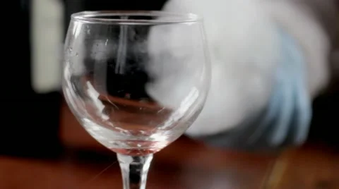 CSI dusting for fingerprints Video stock 11054102