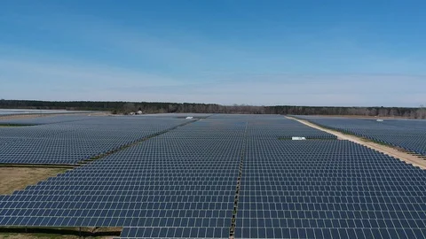 CT Solar farm 5 Stockbeeldmateriaal 104639978