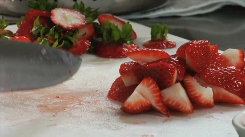 Cu Cutting Strawberries Video stock 35534671