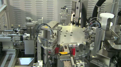 CU machinery caps on Syringes Stock Footage 50626106