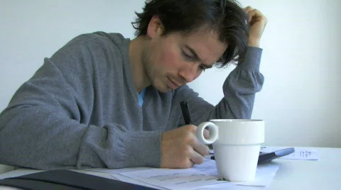 CU OF A MAN SORTING OUT FINANCES 스톡 동영상 541868