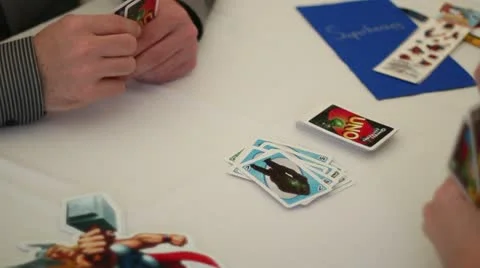 CU playing UNO card game at party Vídeos de archivo 11150070