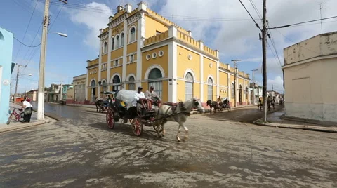 Cuba, Cardeans street scene with oldtimer and horse cart Video stock 60630211
