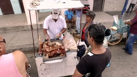CUBA cut pork Vídeos de archivo 113262647