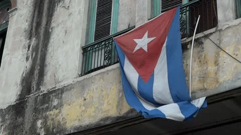 Cuba Flag On Old Building Видео 10683634
