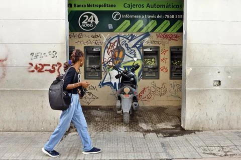 Cuba puts new banknotes into circulation, Havana - 16 Sep 2026 Stock Photos