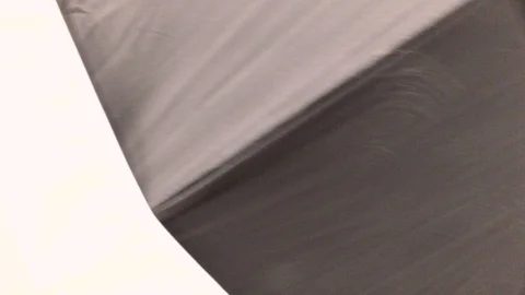 CUBA TRAV on a MODEL Vídeos de archivo 113261028