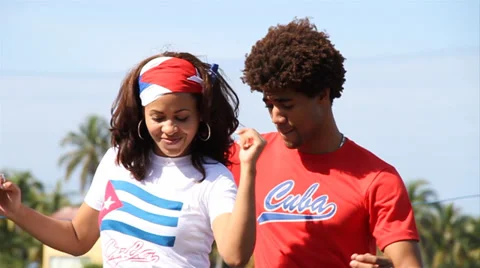 Cuban Couple dancing salsa Stock Footage 38761337