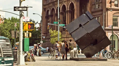 Cube in New York 스톡 동영상 27677405