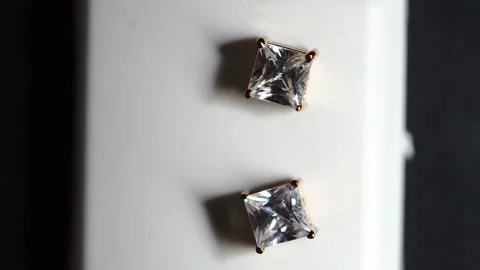 Cubic Zirconia Square CZ Stud Earrings Gold Tone Vídeos de archivo 223652998