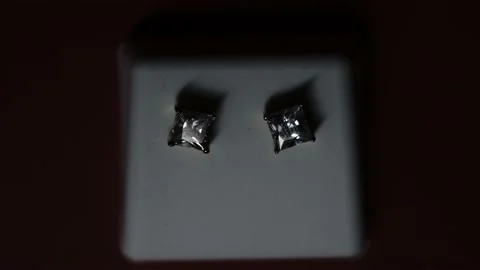 Cubic Zirconia Square CZ Stud Earrings Gold Tone Vídeos de archivo 223659403