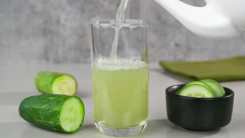 Cucumber Juice Stockbeeldmateriaal 288199296
