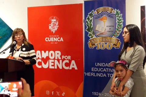  CUENCA PRESS CONFERENCE 100 YEAR ANNIVERSARY HERLINDA Cuenca,Ecuador Apr... Stock-Fotos